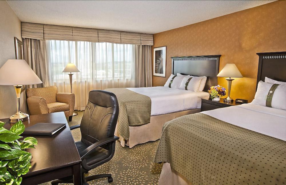 Holiday Inn Alexandria At Carlyle By Ihg Екстериор снимка