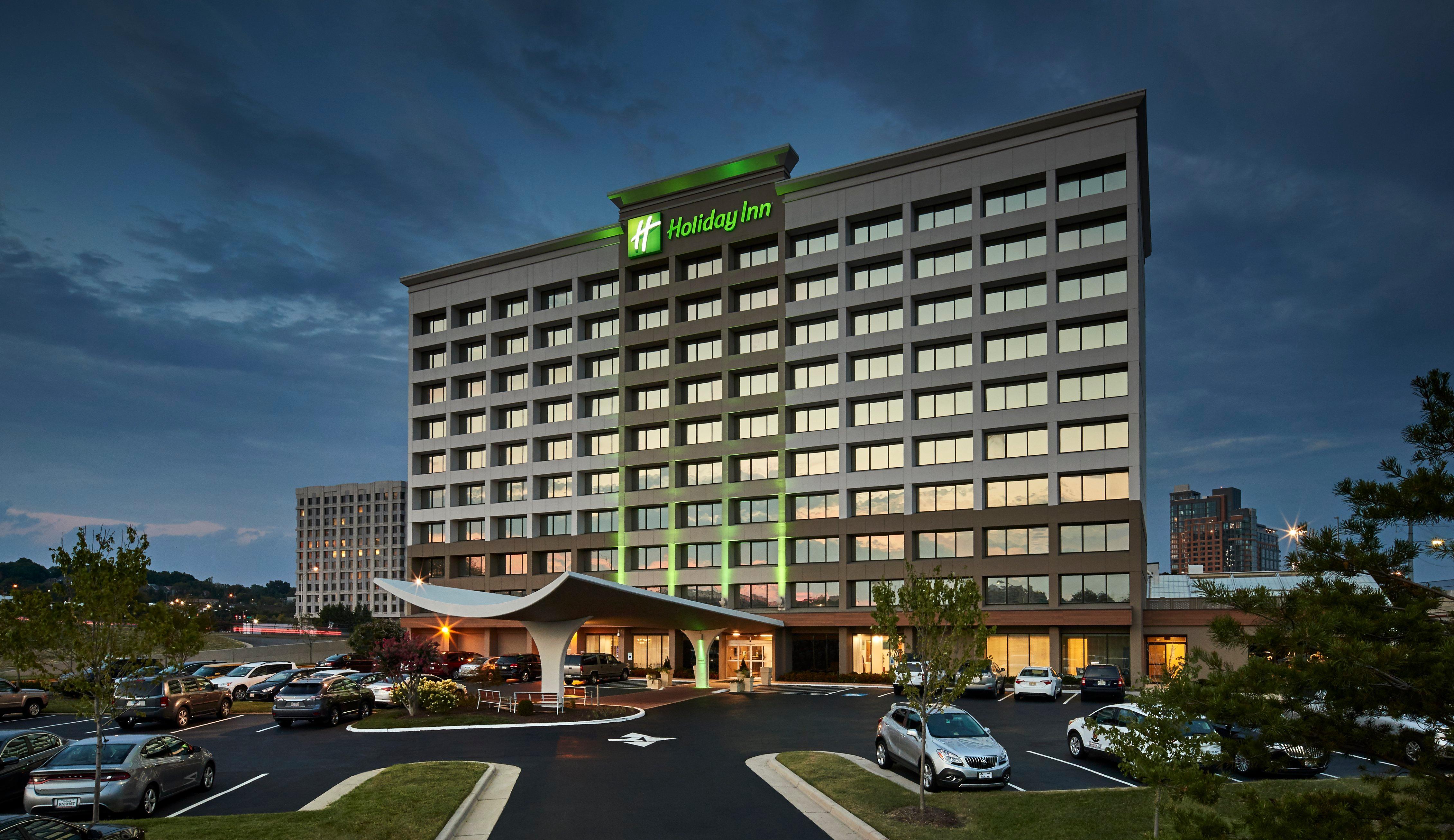 Holiday Inn Alexandria At Carlyle By Ihg Екстериор снимка