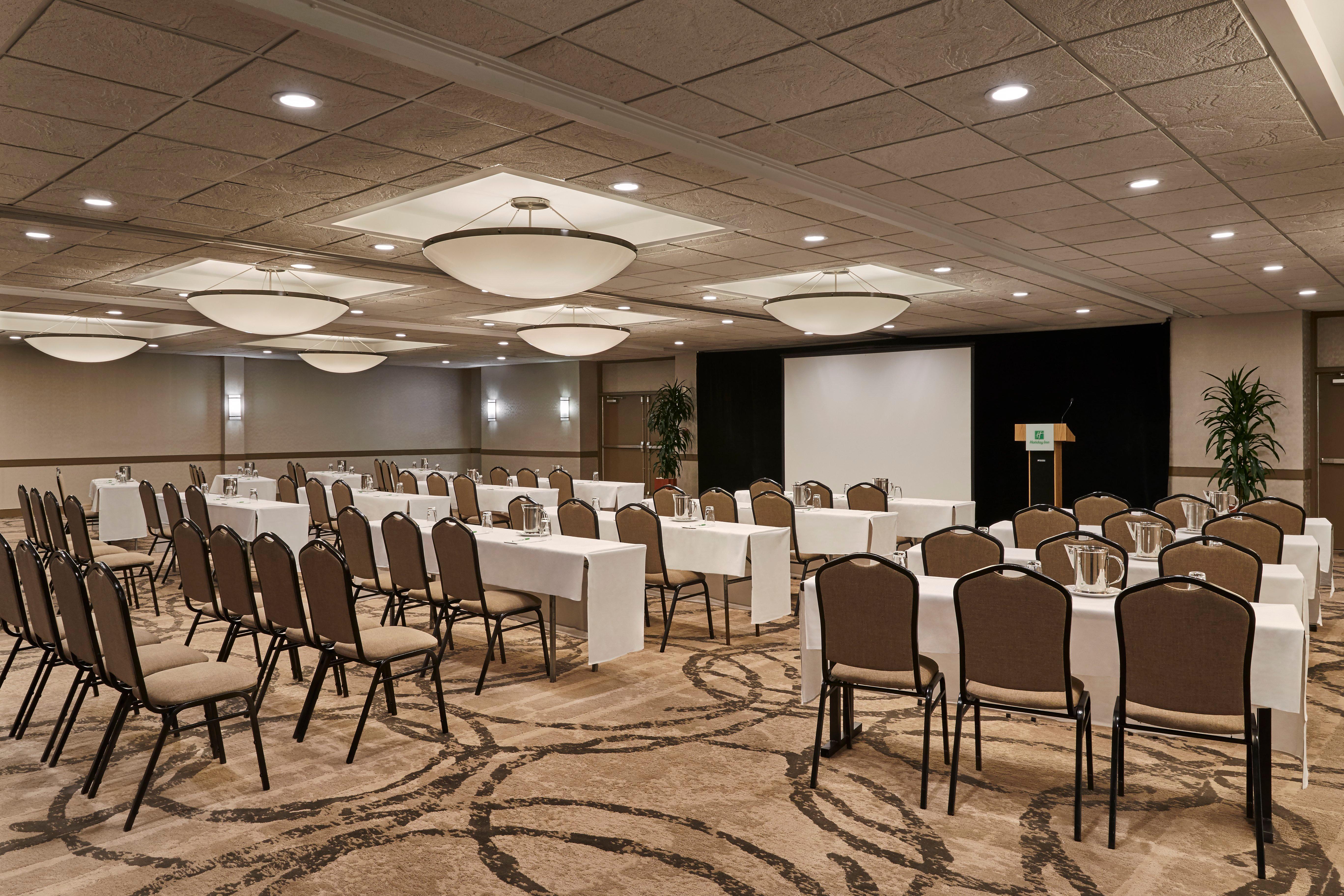 Holiday Inn Alexandria At Carlyle By Ihg Екстериор снимка