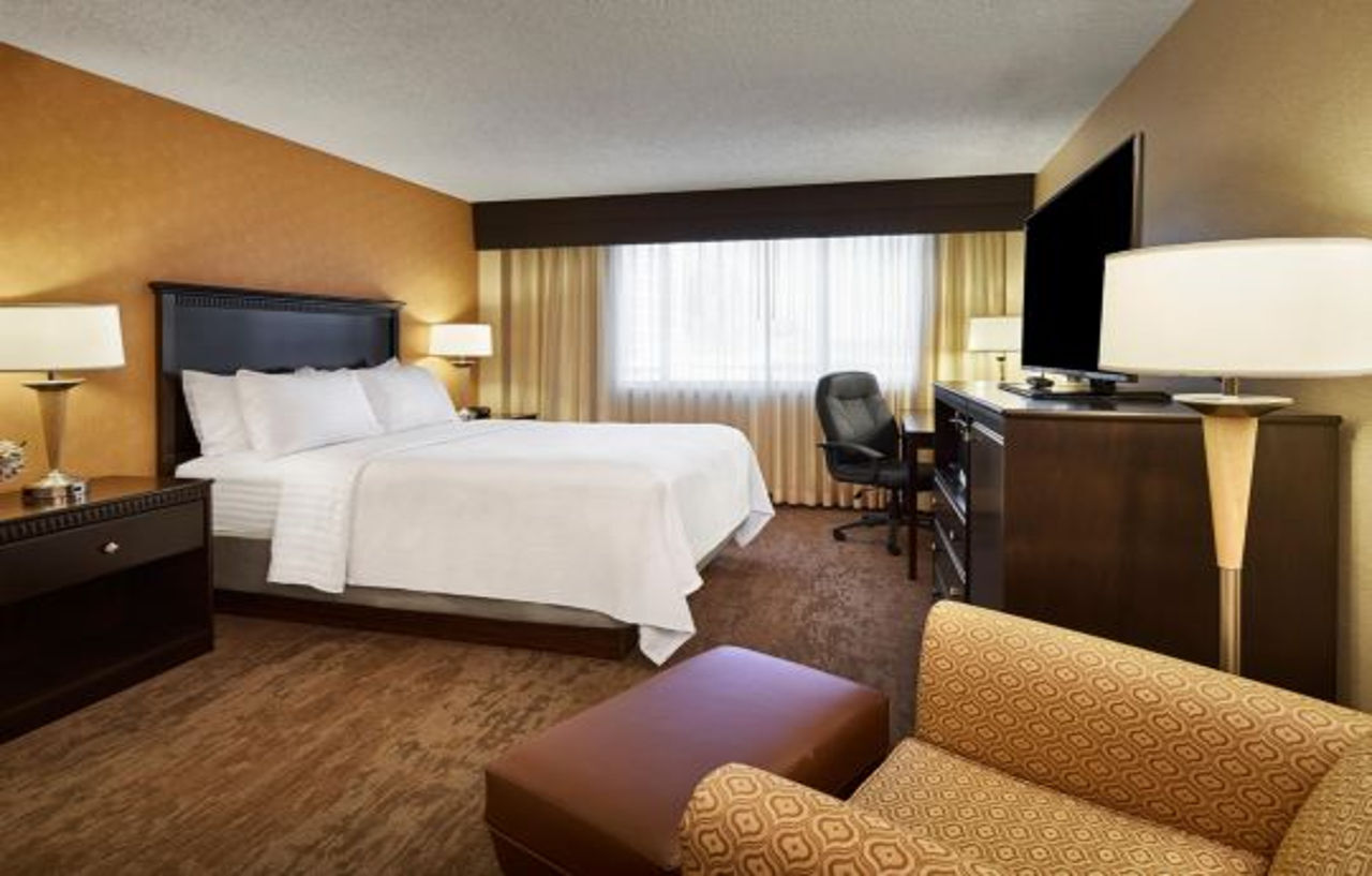 Holiday Inn Alexandria At Carlyle By Ihg Екстериор снимка